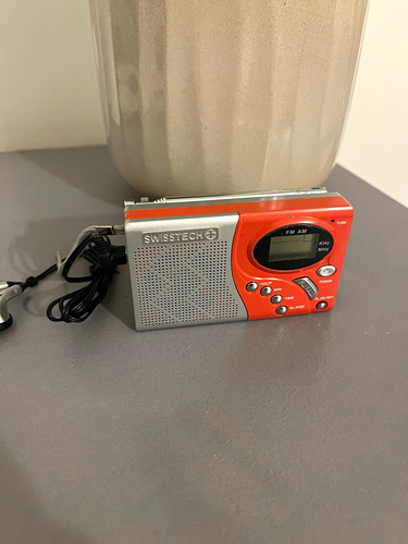 Swisstech clock radio - swisstech,